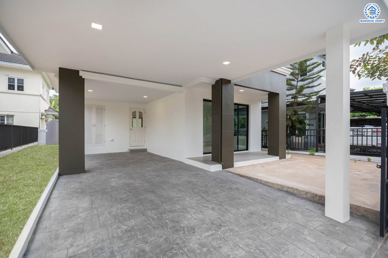 บ้านมือสองตกแต่งใหม่ แบรนด์ LH โครงการ ชัยพฤกษ์ บางบัวทอง หลังใหญ่ วิวสวนสาธารณะ เนื้อที่ 55.5 ตร.ว. ฟังก์ชัน 3 ห้องนอน 3 ห้องน้ำ 1 ห้องแม่บ้าน จอดรถได้ 1 คัน พร้อม Facilities ครบครัน บนทำเลเดินทางสะดวก ติดถนนบางกรวย-ไทรน้อย ใกล้เซ็นทรัลเวสต์เกต และรถไฟฟ้าสายสีม่วง "สถานีบางพลู"